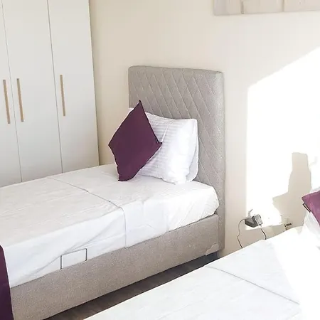 Apartment Silver Spring With Terrace Vibes *