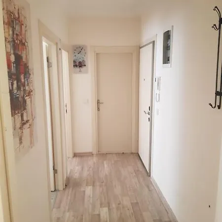 Apartment Silver Spring With Terrace Vibes *